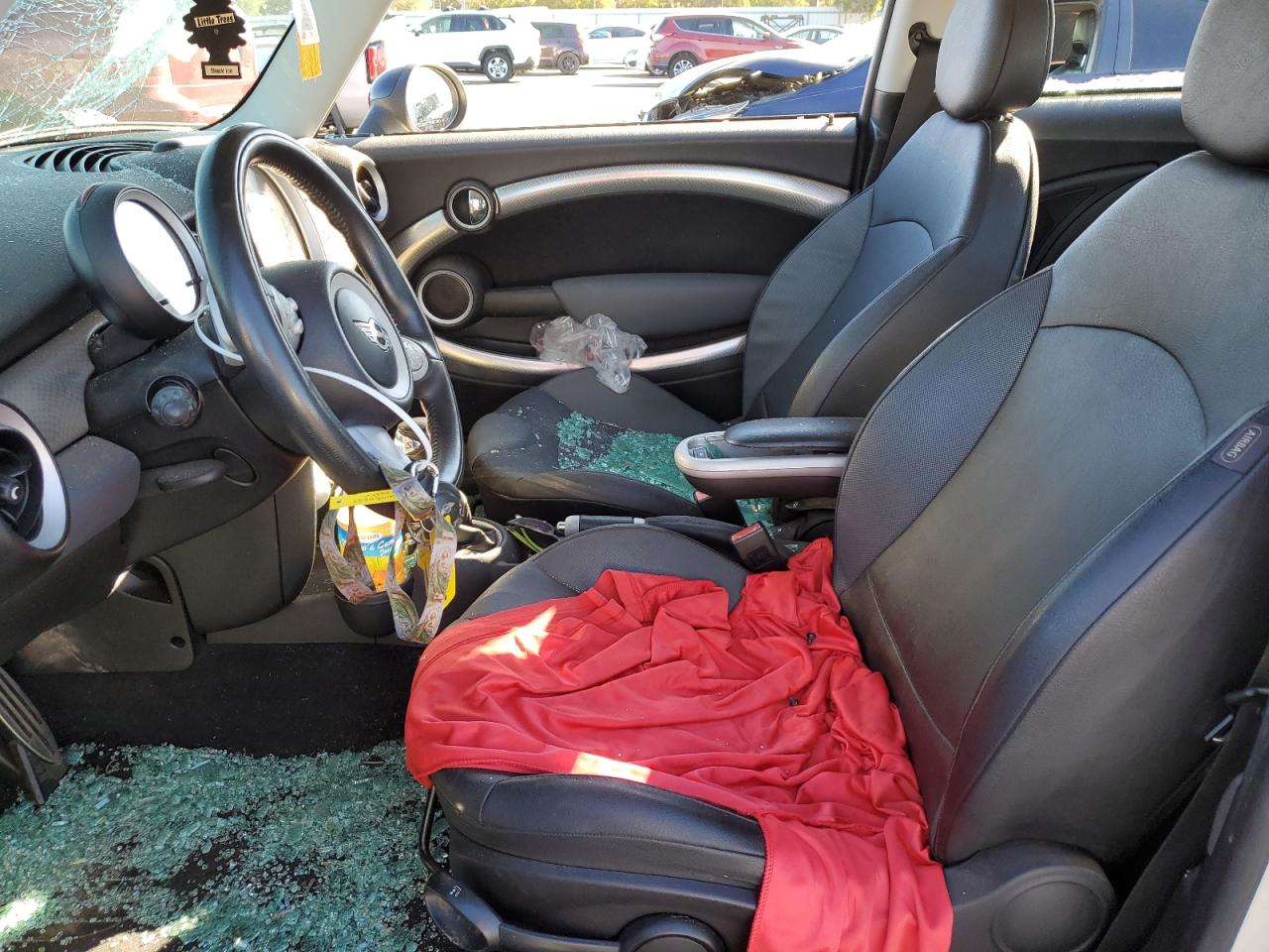 2008 Mini Cooper S VIN: WMWMF73578TV38590 Lot: 90486635