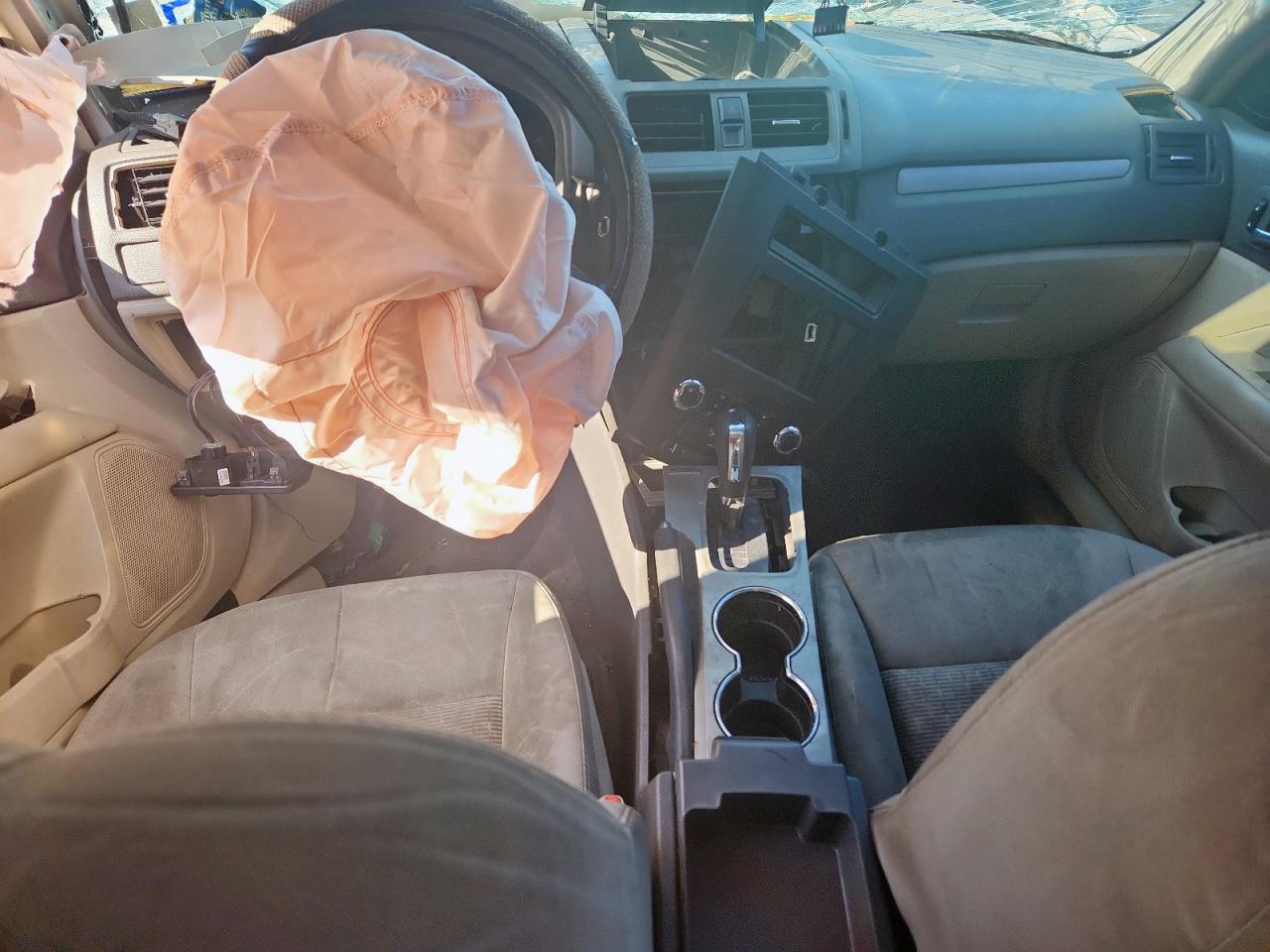 2010 Ford Fusion Se VIN: 3FAHP0HA2AR355545 Lot: 85290145