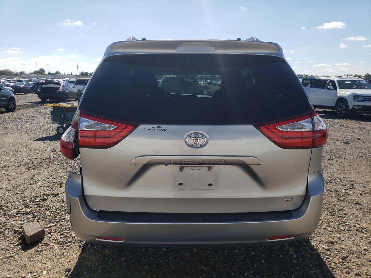 2015 Toyota Sienna Le VIN: 5TDKK3DC5FS680542 Lot: 86892505