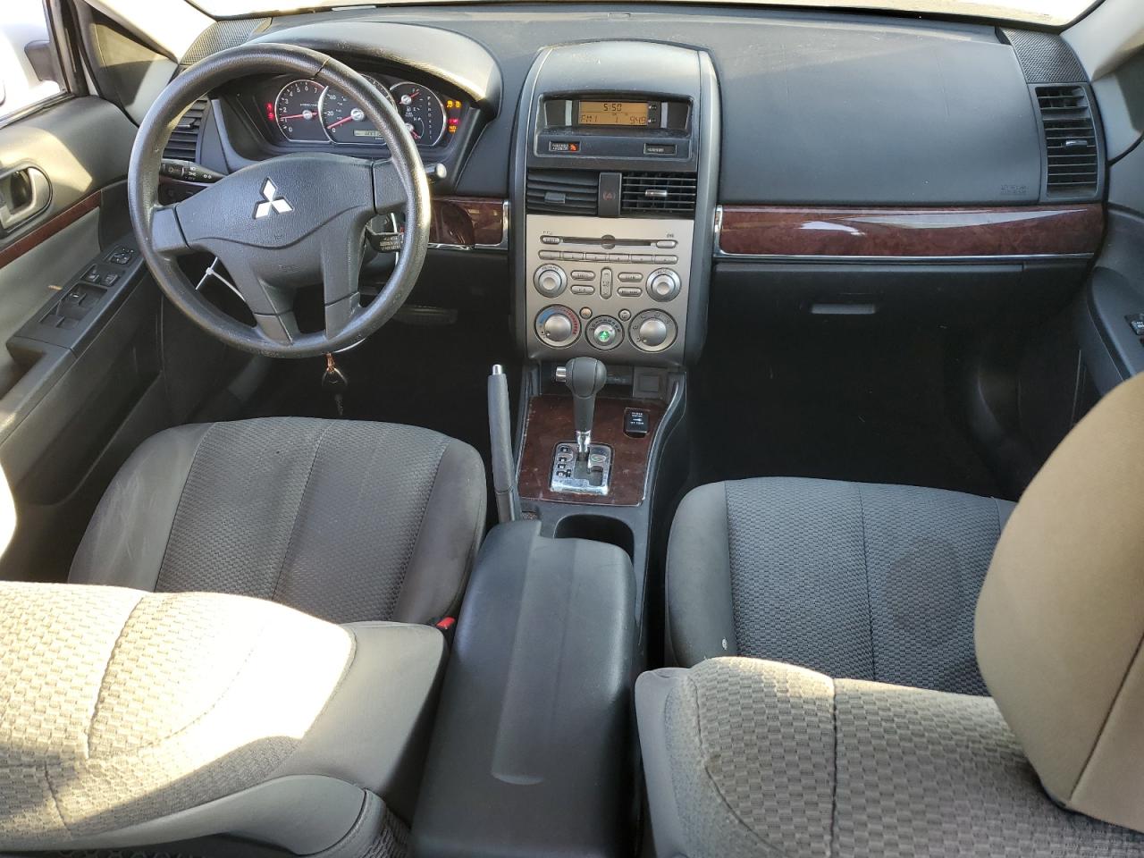 2011 Mitsubishi Galant Es VIN: 4A32B3FF8BE005756 Lot: 81973295