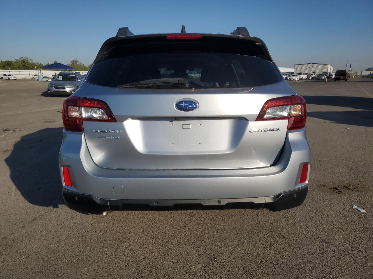 2017 Subaru Outback 2.5I Limited VIN: 4S4BSANCXH3370437 Lot: 85100985