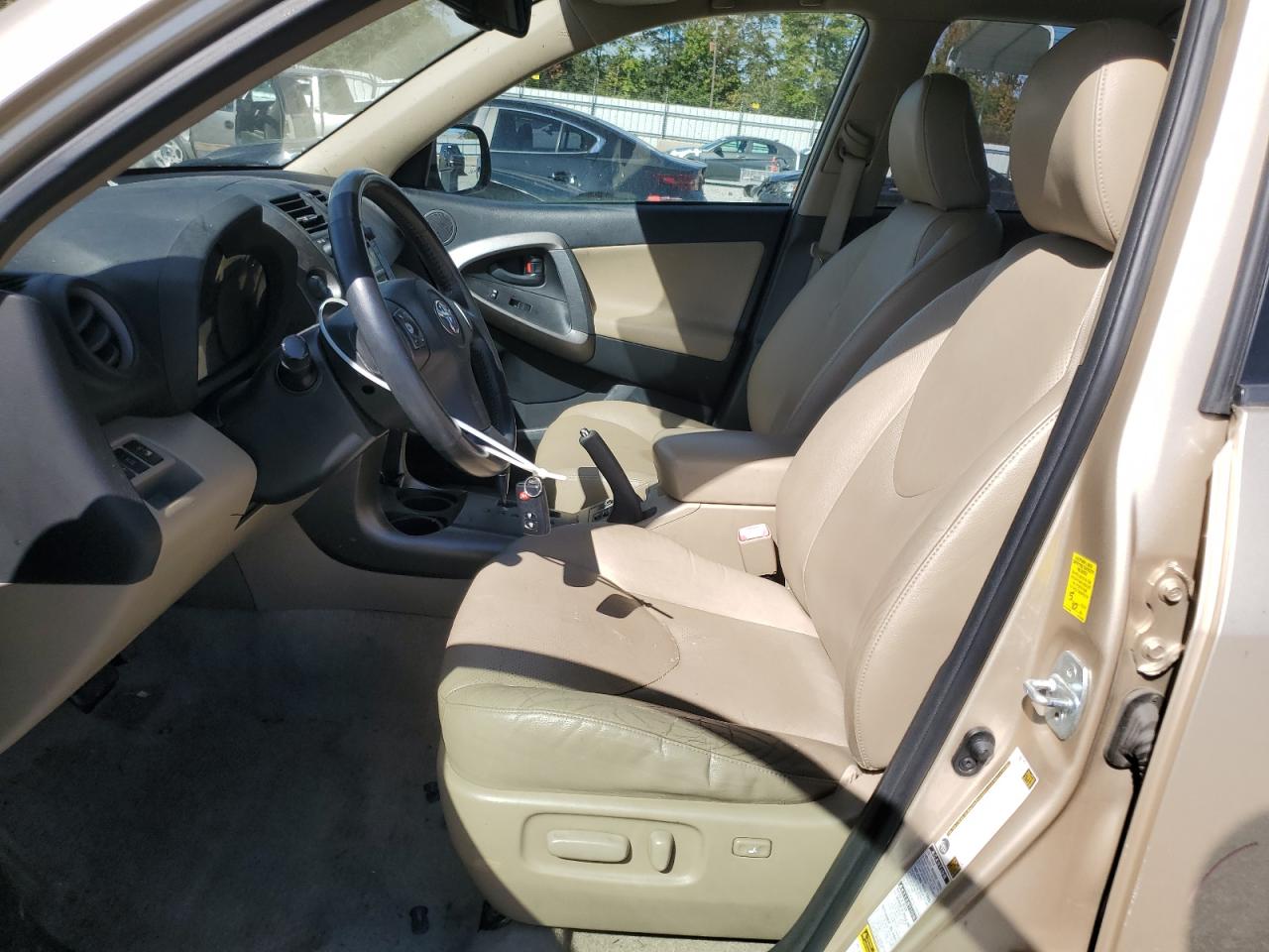 2010 Toyota Rav4 Limited VIN: JTMDK4DV0AD012555 Lot: 86175155