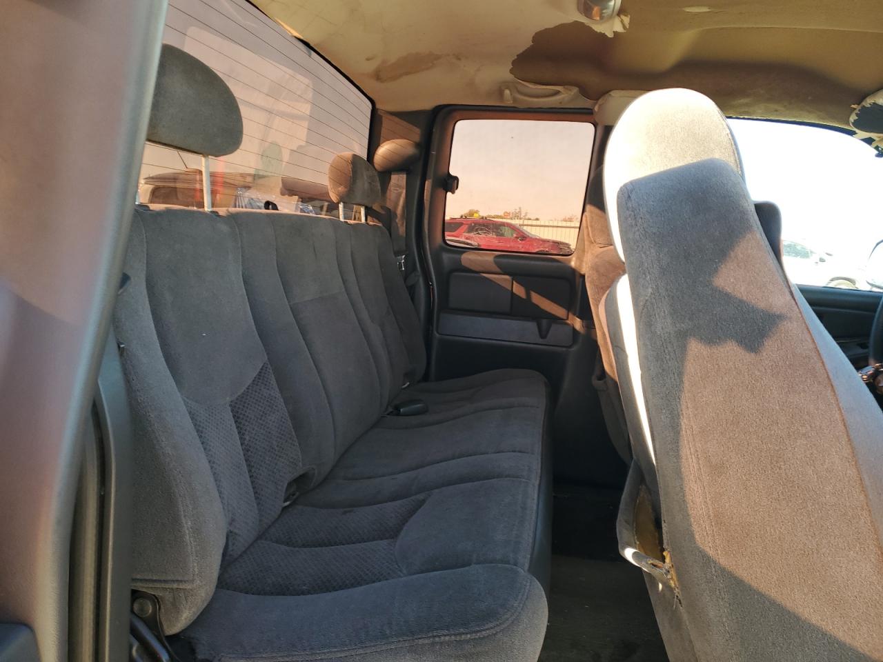 2005 Chevrolet Silverado C1500 VIN: 2GCEC19VX51302022 Lot: 86768015