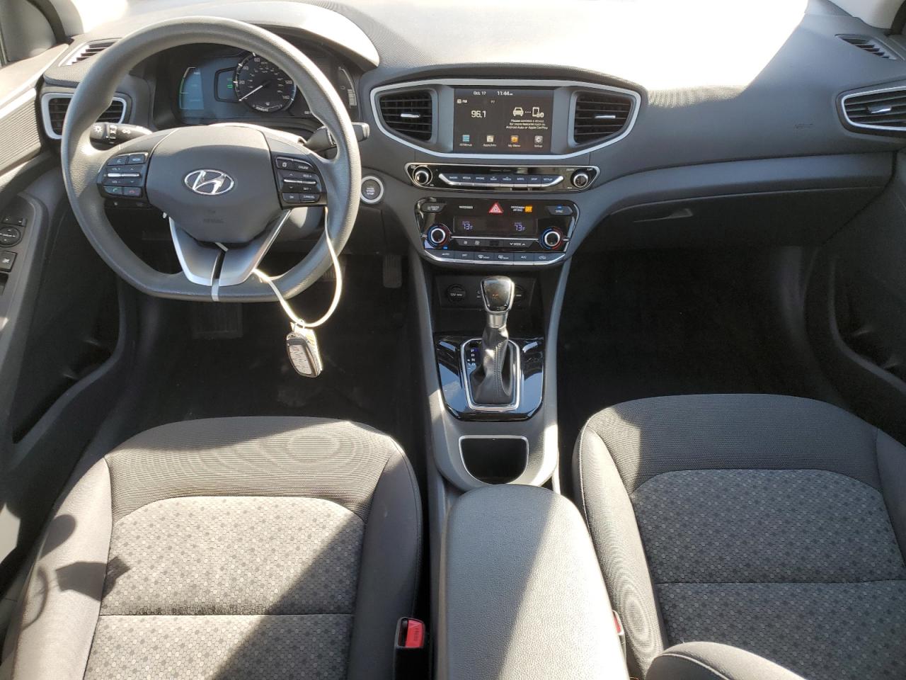 2018 Hyundai Ioniq Blue VIN: KMHC65LC2JU076128 Lot: 87076455