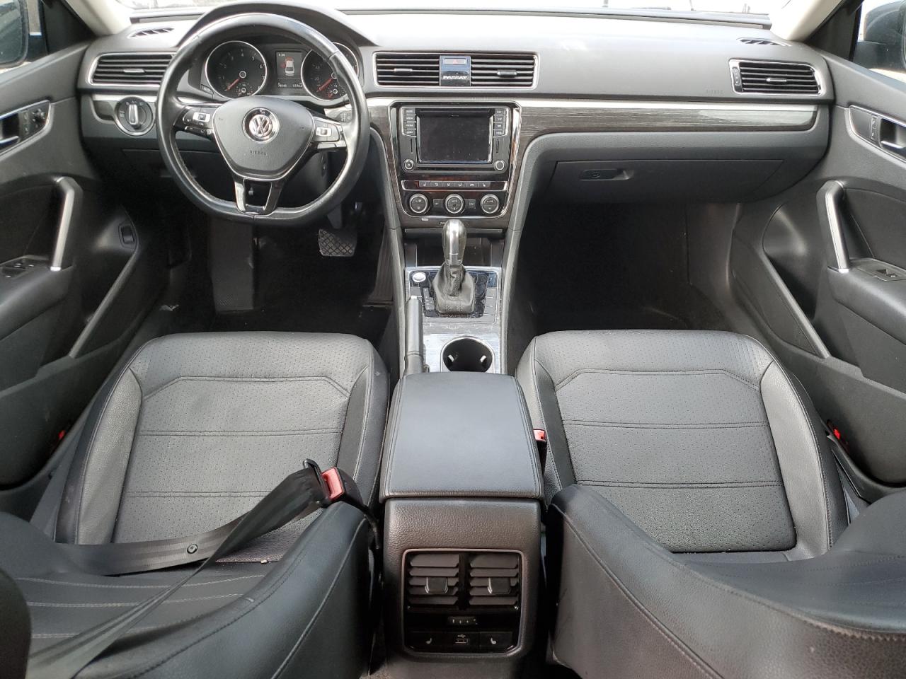 2018 Volkswagen Passat Se VIN: 1VWBA7A38JC024664 Lot: 85261645