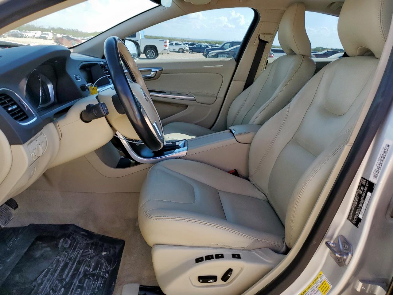 2015 Volvo S60 Premier VIN: YV140MFK8F1344612 Lot: 86111335