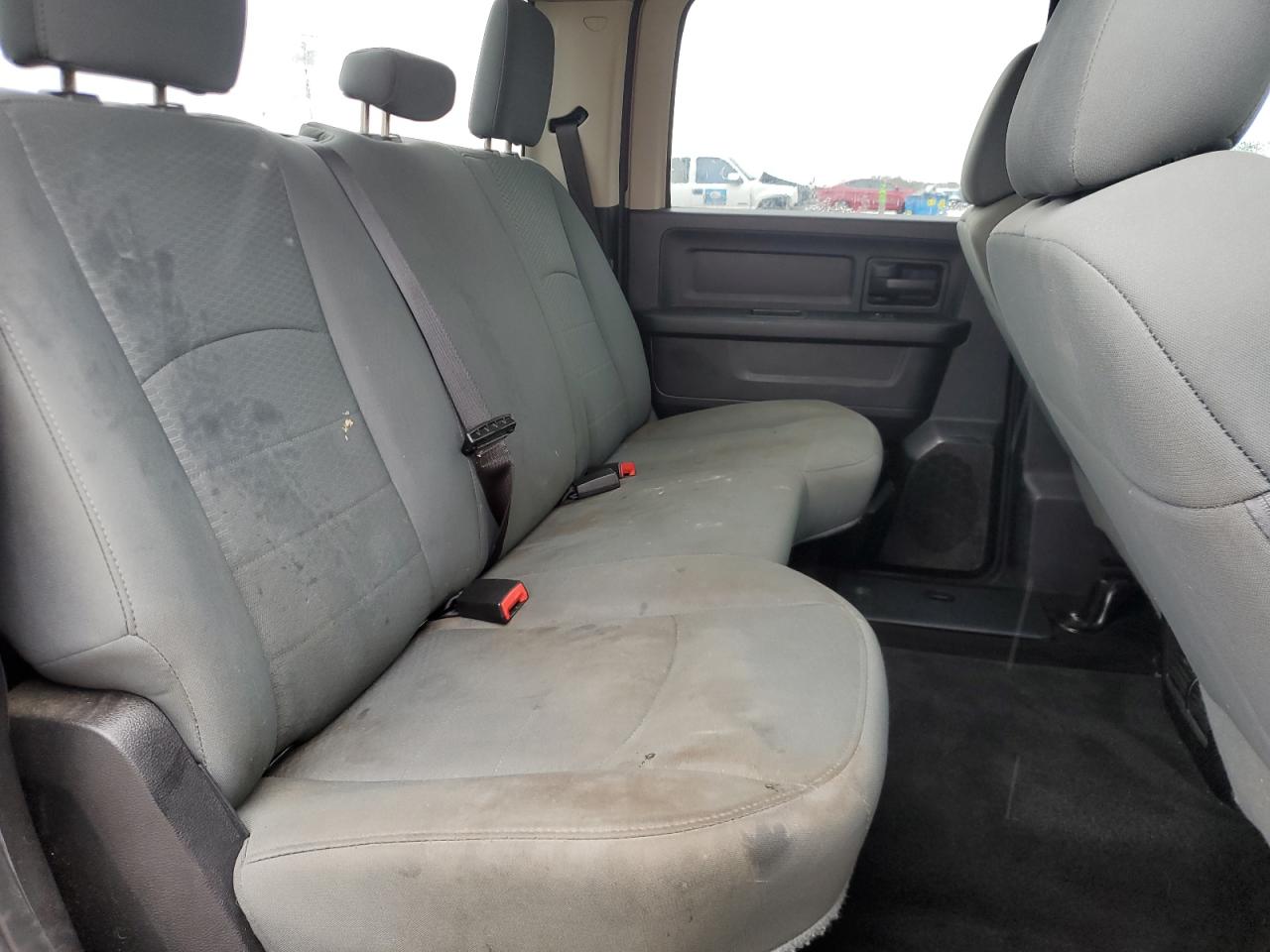 2015 Ram 1500 St VIN: 1C6RR7KT8FS618426 Lot: 85663665