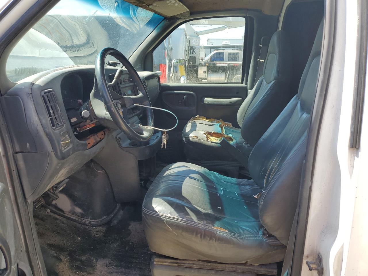 2002 Chevrolet Express G3500 VIN: 1GBJG31R721157346 Lot: 90037555