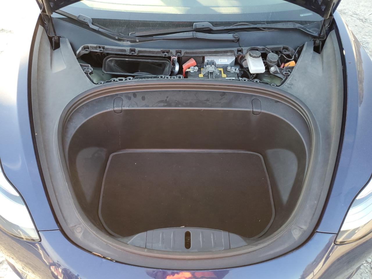 2018 Tesla Model 3 VIN: 5YJ3E1EB9JF097720 Lot: 87364295