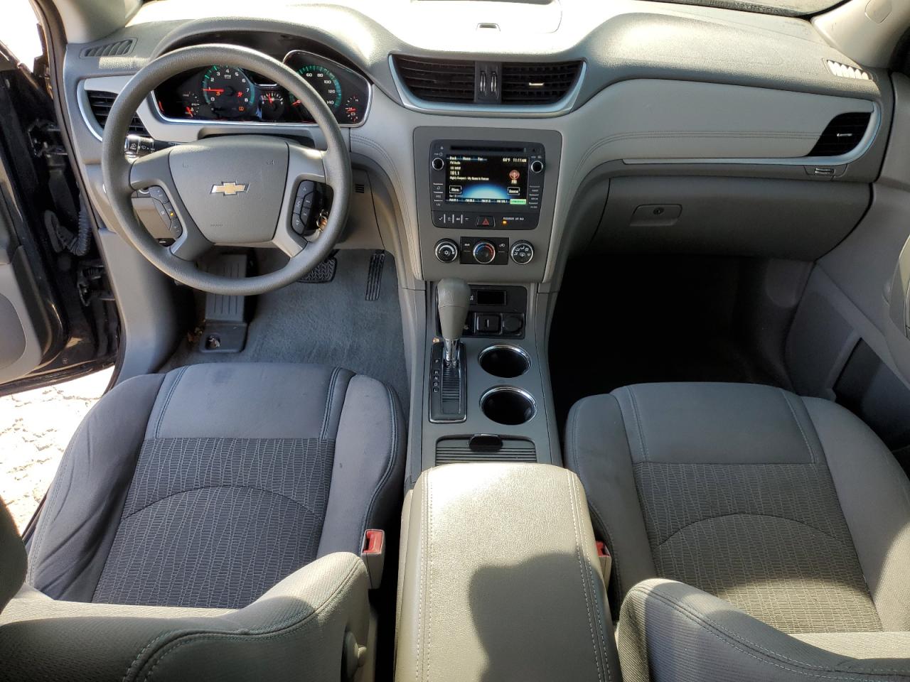 2016 Chevrolet Traverse Ls VIN: 1GNKRFED3GJ304836 Lot: 86156595