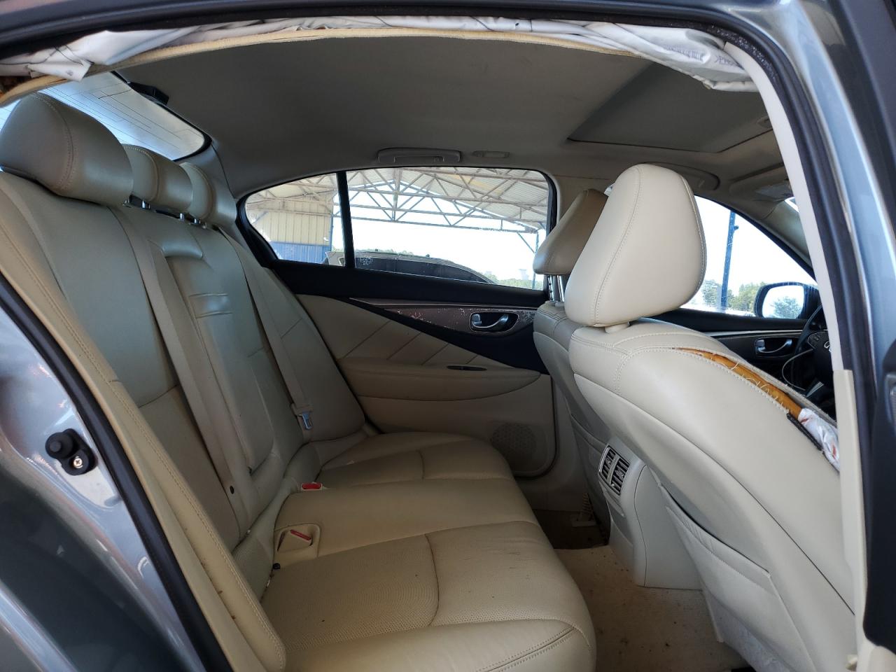 2014 Infiniti Q50 Base VIN: JN1BV7AP7EM677533 Lot: 81937405