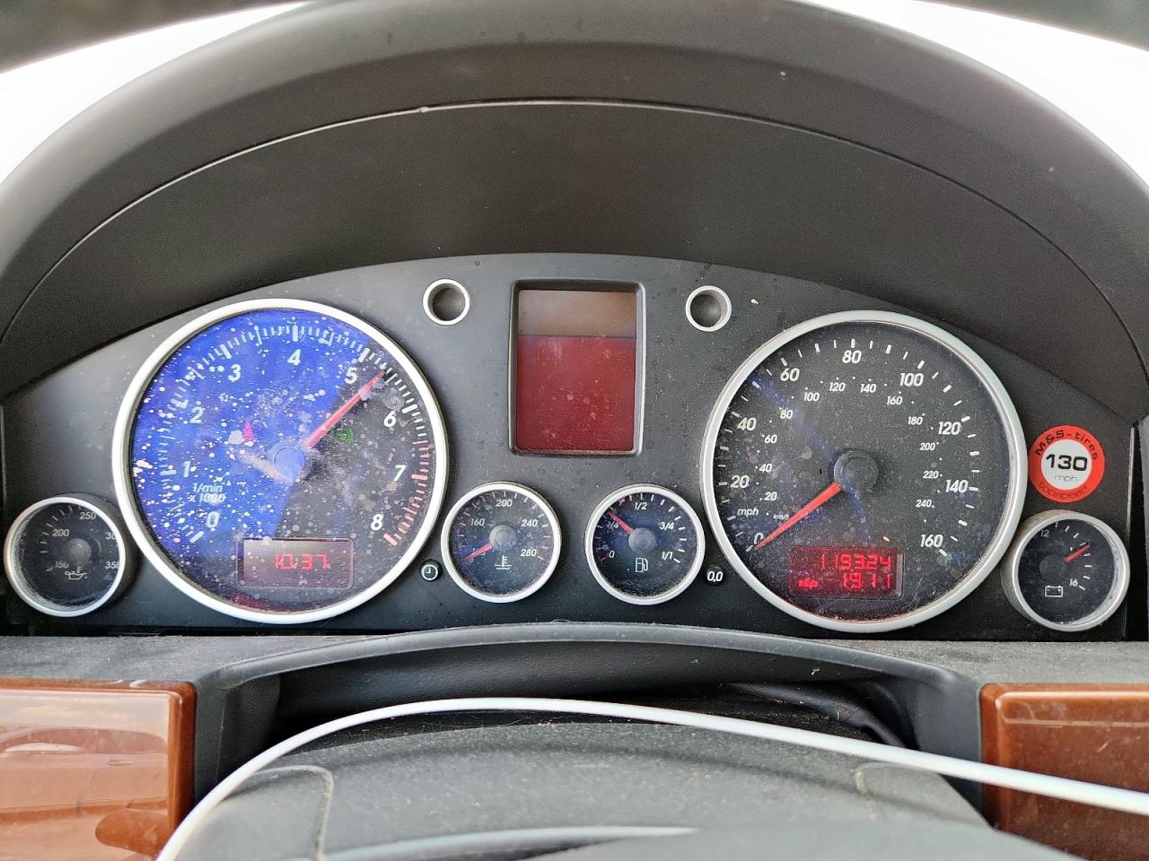 2005 Volkswagen Touareg 3.2 VIN: WVGBG77L85D011921 Lot: 85101015