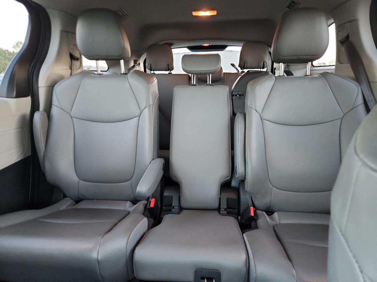 2021 Toyota Sienna Xle VIN: 5TDYRKEC1MS010238 Lot: 85594395