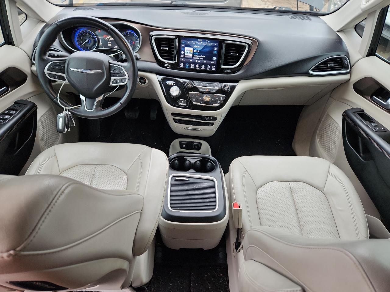 2018 Chrysler Pacifica Touring L Plus VIN: 2C4RC1EG4JR131207 Lot: 82733945