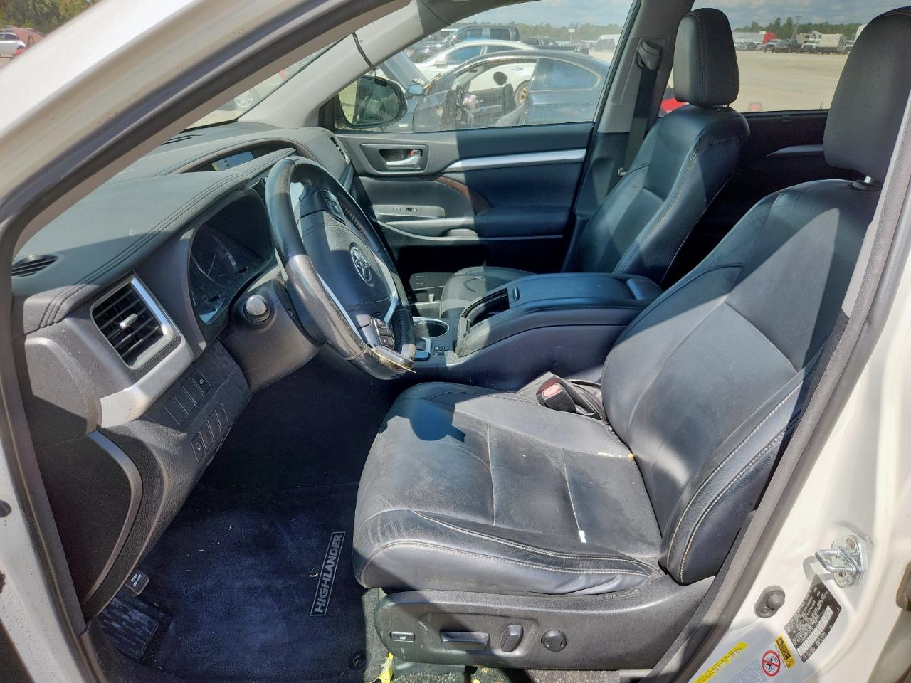 2015 Toyota Highlander Xle VIN: 5TDKKRFH2FS054796 Lot: 85516905