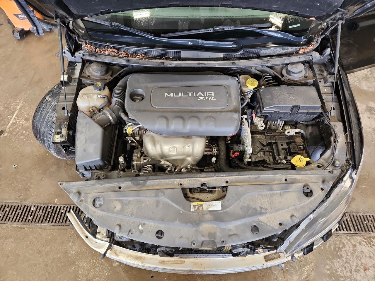 2016 Chrysler 200 Limited VIN: 1C3CCCAB3GN128370 Lot: 85007145