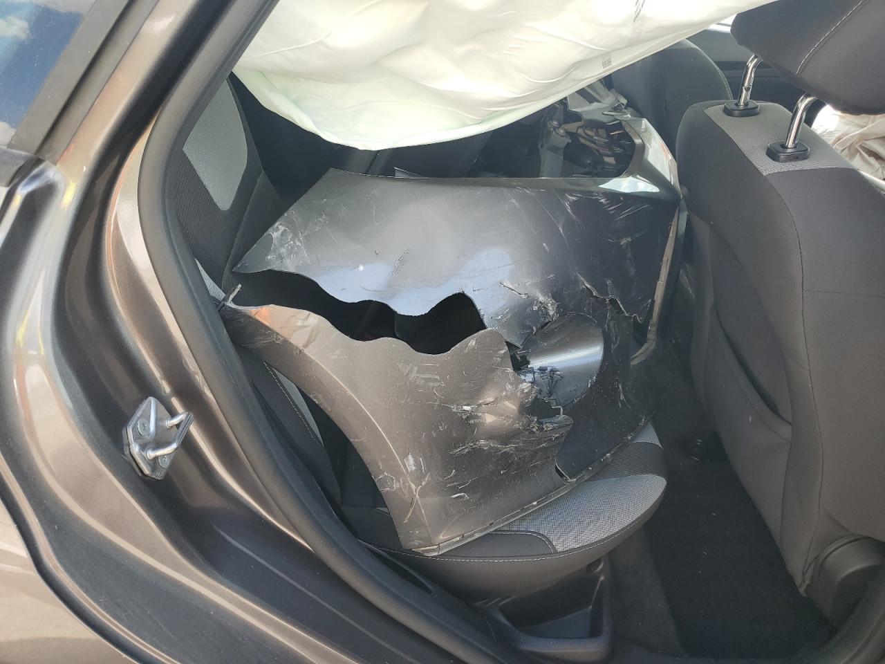 2014 Ford Focus Se VIN: 1FADP3K22EL340940 Lot: 85313875