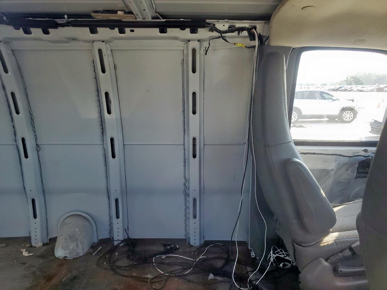 2019 Chevrolet Express G3500 VIN: 1GCZGHFG9K1221096 Lot: 84300495