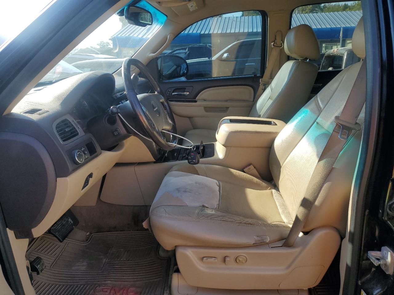 2013 GMC Yukon Xl Denali VIN: 1GKS2MEF9DR145714 Lot: 84835255