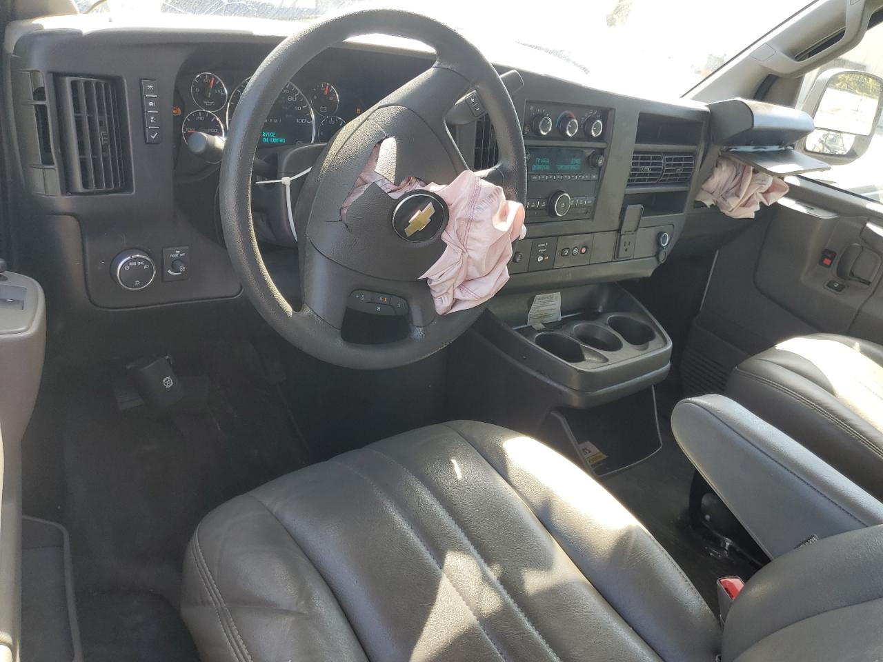 2023 Chevrolet Express G2500 VIN: 1GCWGAFPXP1103527 Lot: 84272615