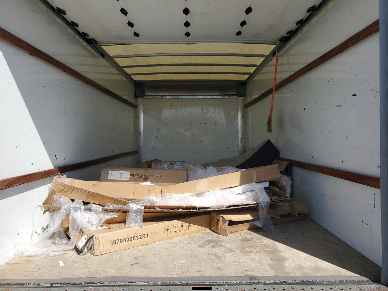 2023 GMC Savana Cut - Box Truck VIN: 7GZ37TC7XPN009131 Lot: 81440865