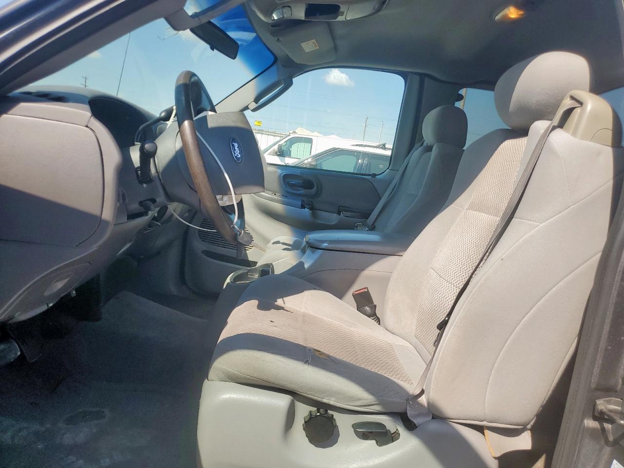 2004 Ford F-150 Heritage Classic VIN: 2FTRX17284CA34914 Lot: 85835815