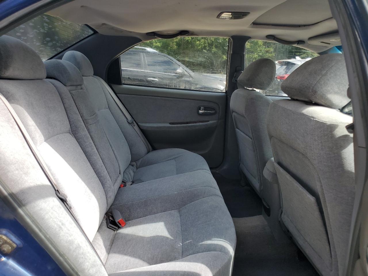 2004 Kia Optima Lx VIN: KNAGD126845305648 Lot: 84982295