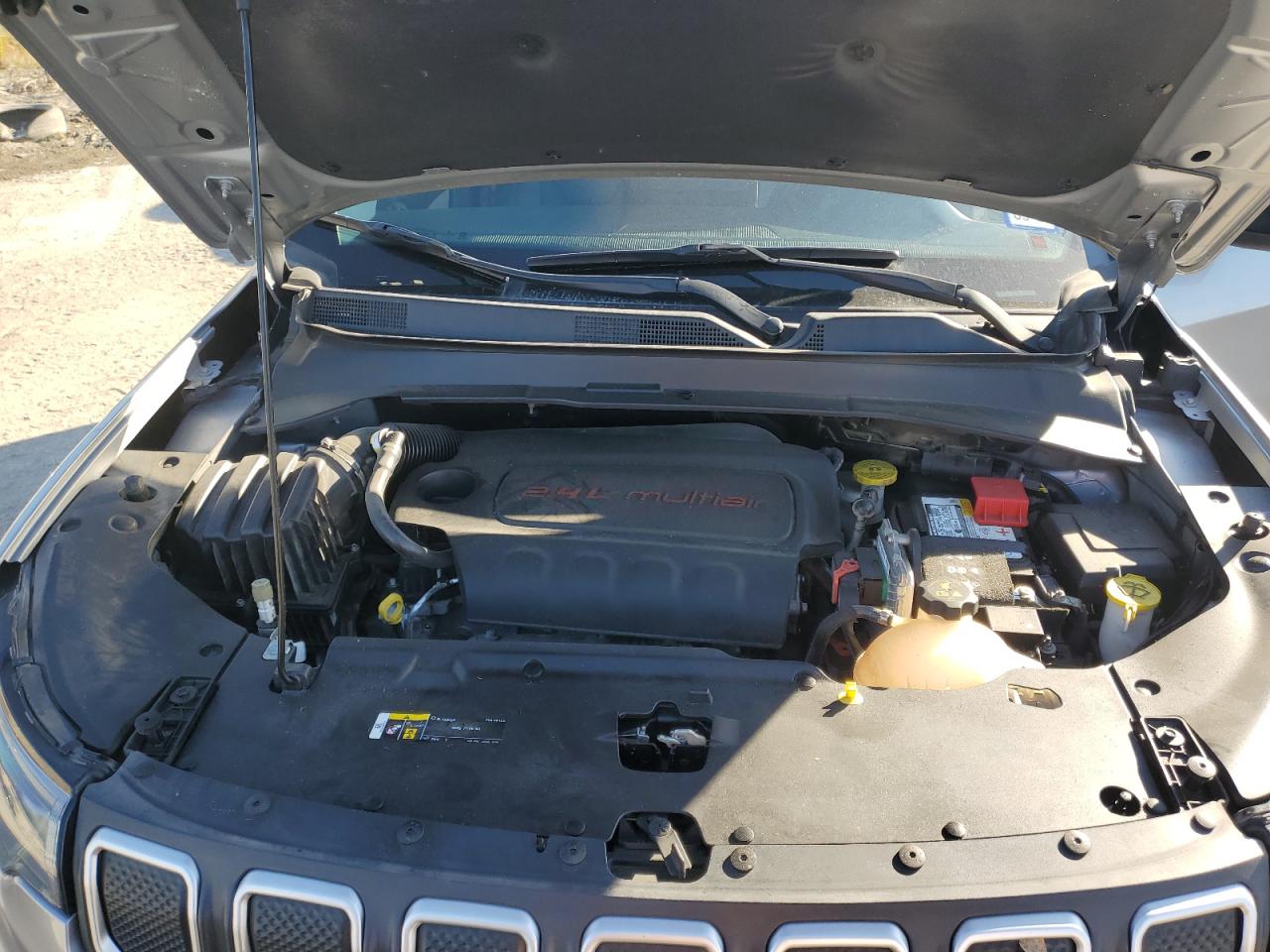 2022 Jeep Compass Latitude Lux VIN: 3C4NJDFB8NT117760 Lot: 90046965