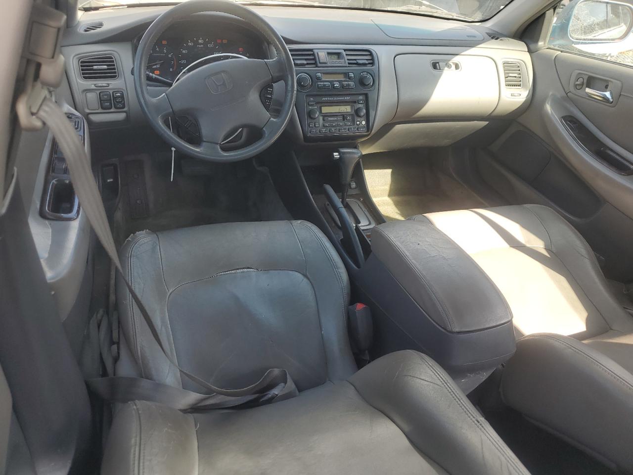 2002 Honda Accord Ex VIN: 1HGCG16502A04916 Lot: 82372115