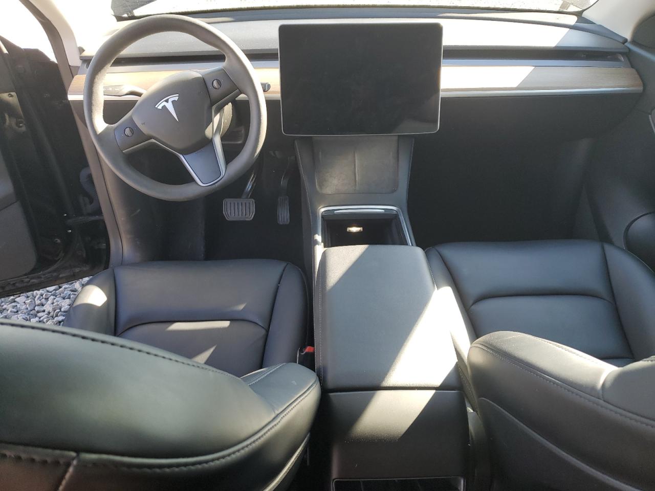 2022 Tesla Model Y VIN: 7SAYGDEE8NF513812 Lot: 90054265