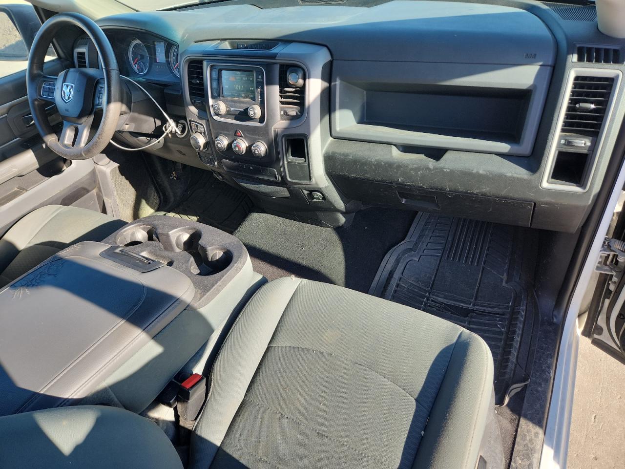 2015 Ram 1500 St VIN: 3C6JR7DG7FG676760 Lot: 89807185