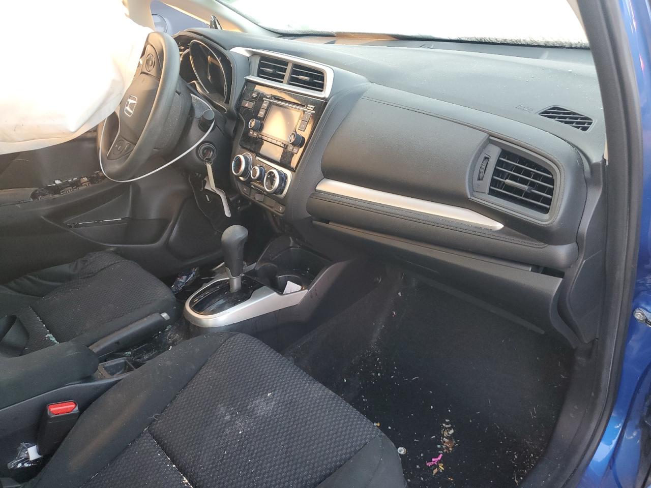 2020 Honda Fit Lx VIN: 3HGGK5H49LM713981 Lot: 82473585