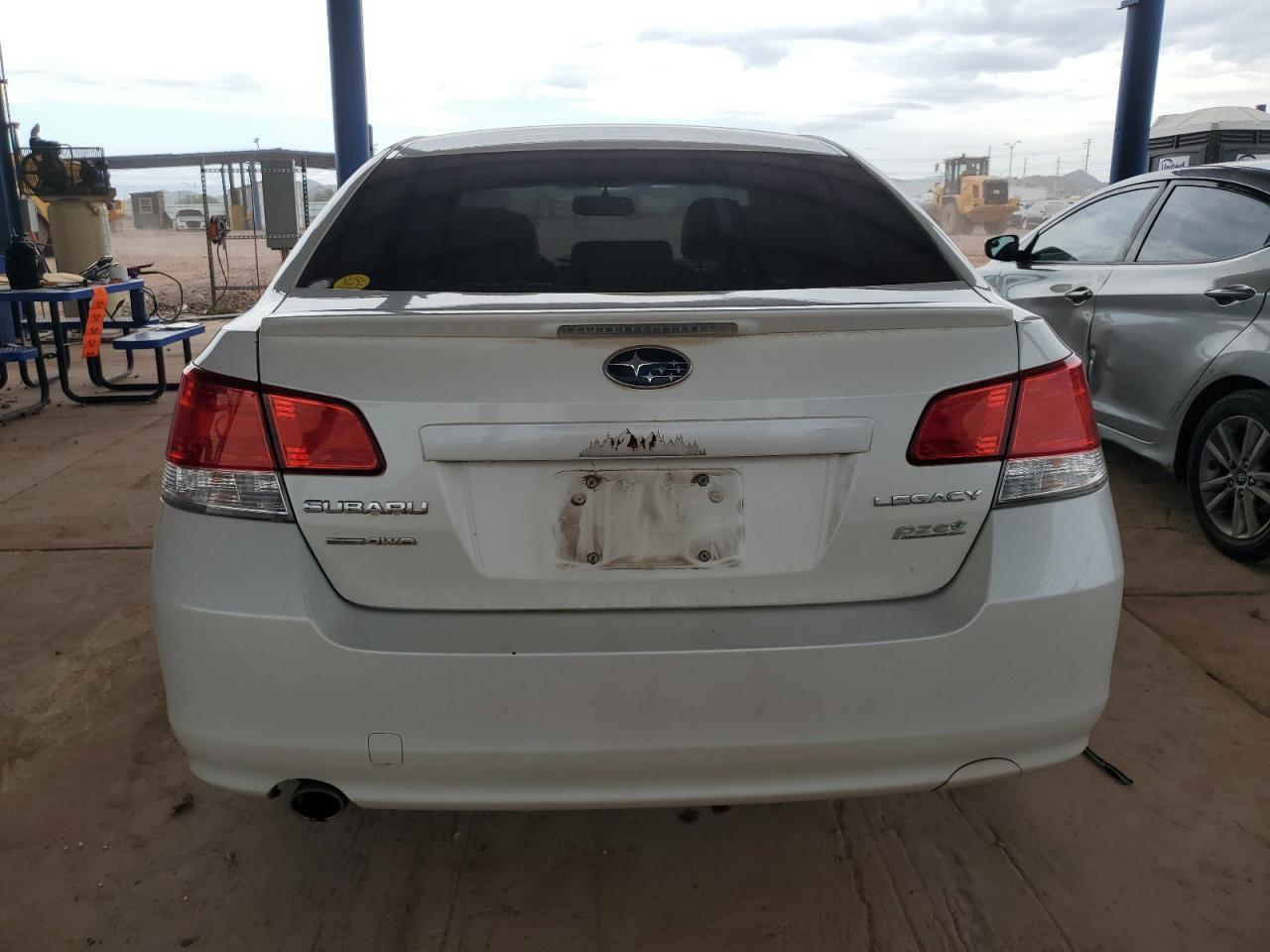 2011 Subaru Legacy 2.5I Premium VIN: 4S3BMBG60B3218640 Lot: 85013465