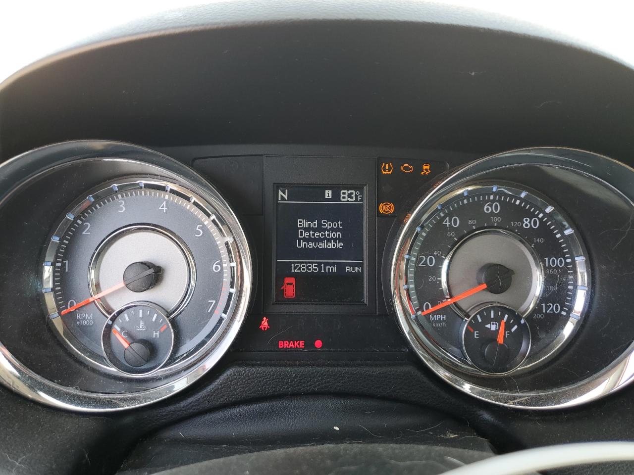 2011 Chrysler Town & Country Touring L VIN: 2A4RR8DG7BR635772 Lot: 86821275