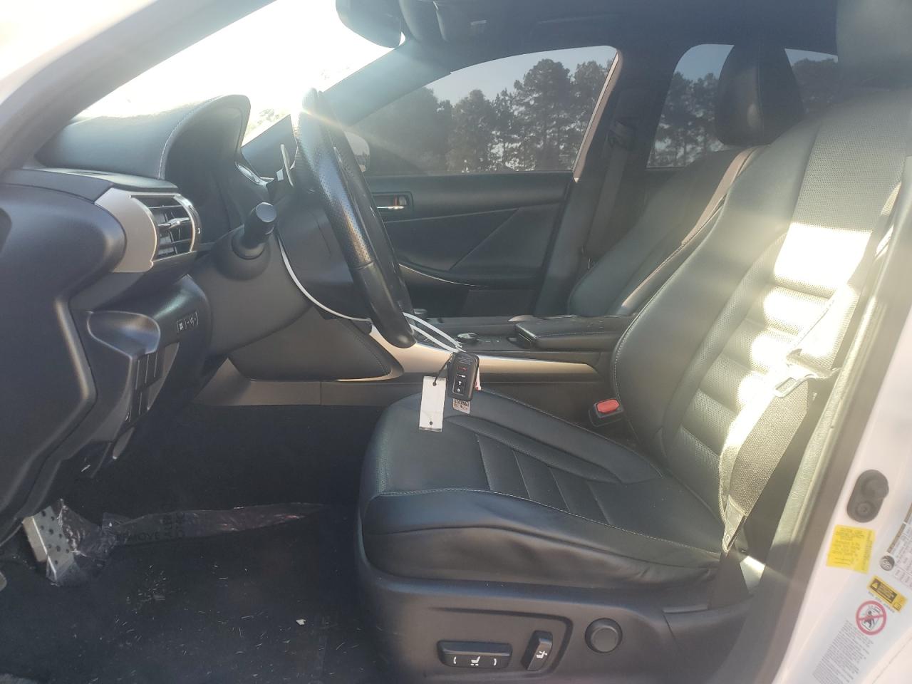 2016 Lexus Is 200T VIN: JTHBA1D21G5015688 Lot: 80464635