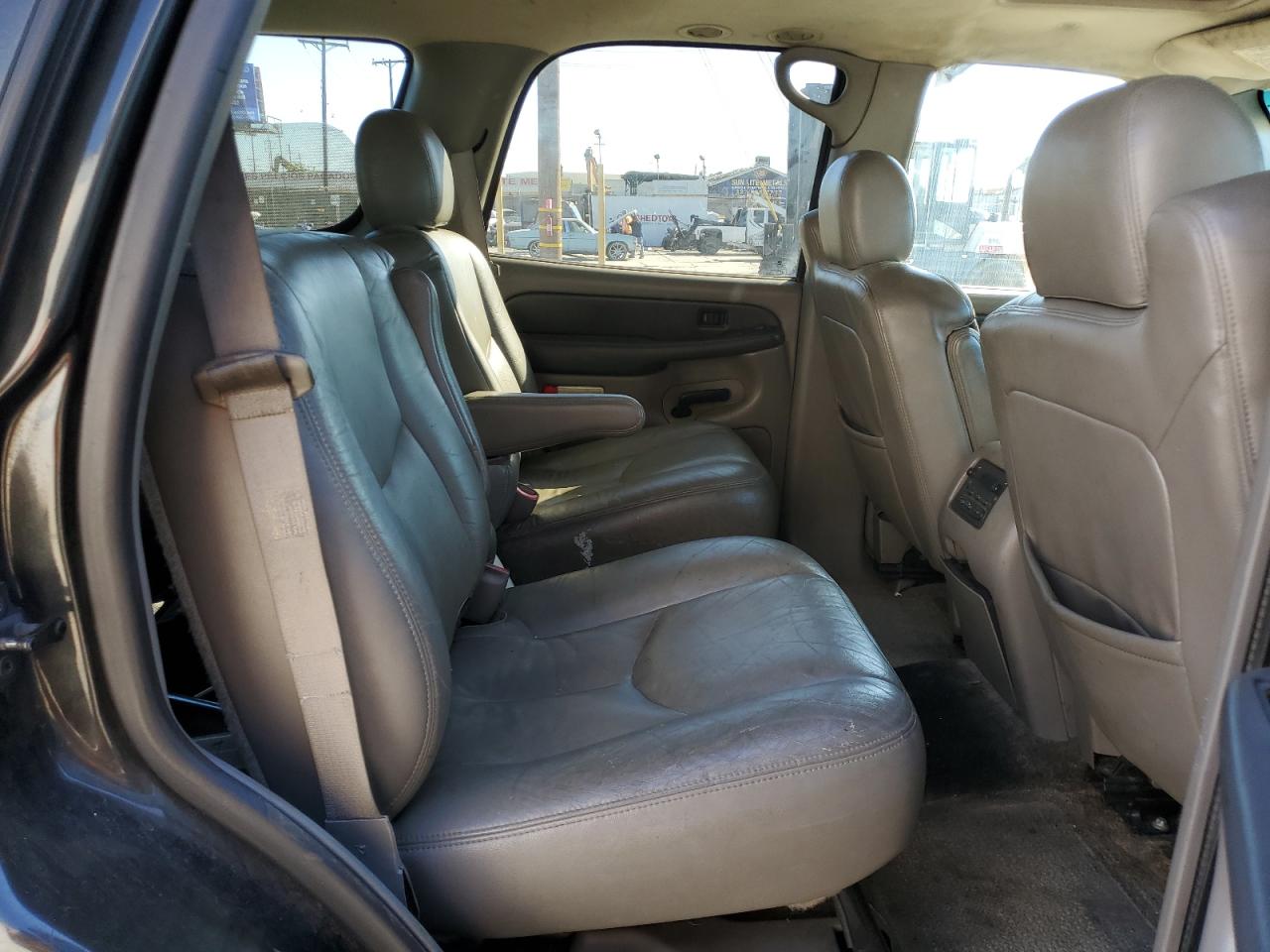 2003 Chevrolet Tahoe VIN: 1GNEC13ZX3R130663 Lot: 82402255