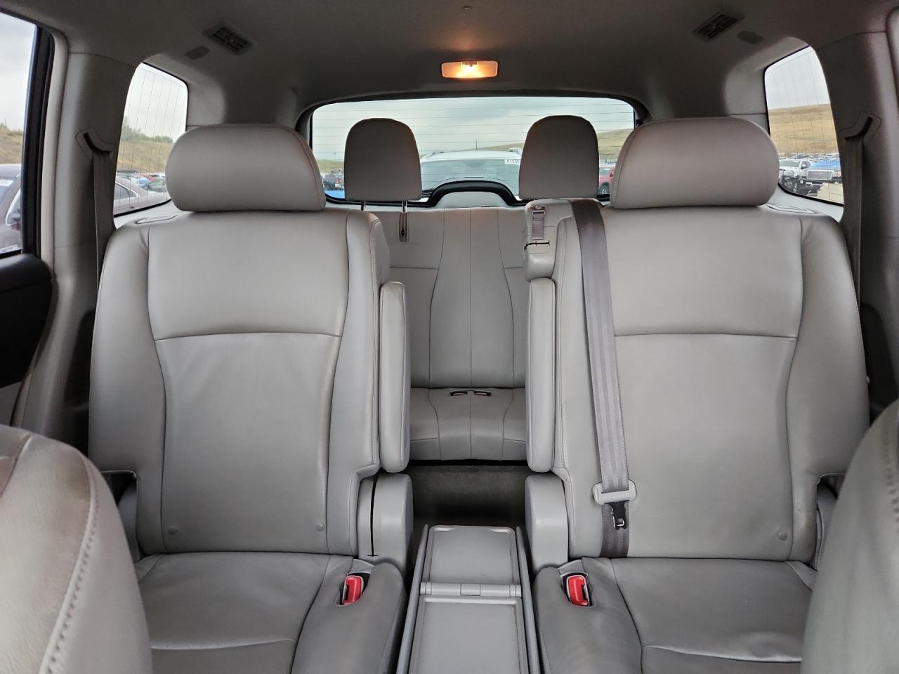 2008 Toyota Highlander Limited VIN: JTEES42A082052821 Lot: 82273785