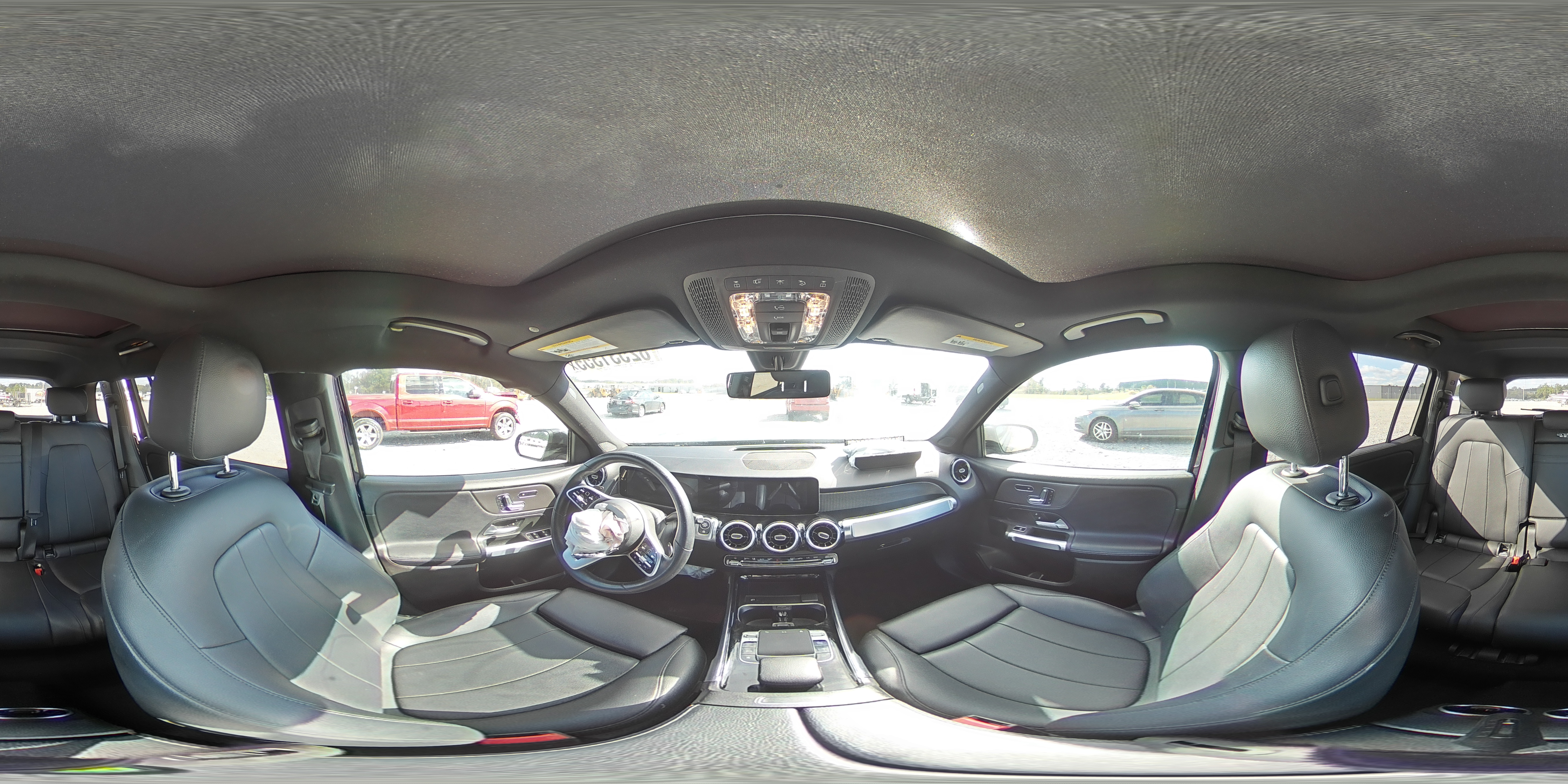 Фото: W1N4M4HB1LW033649