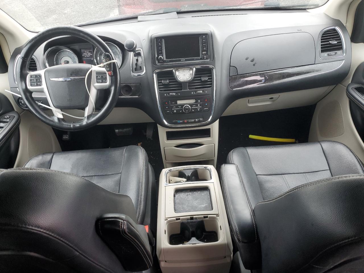 2015 Chrysler Town & Country Touring L VIN: 2C4RC1CG5FR675063 Lot: 86542185