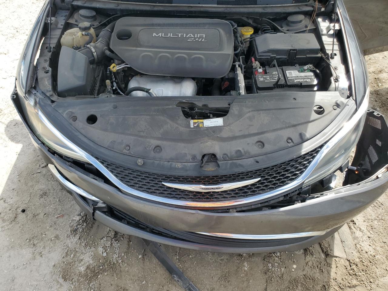 2015 Chrysler 200 Limited VIN: 1C3CCCAB5FN696747 Lot: 85830425