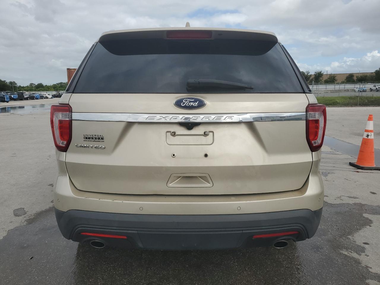 2017 Ford Explorer Limited VIN: 1FM5K7F83HGE19819 Lot: 84980455