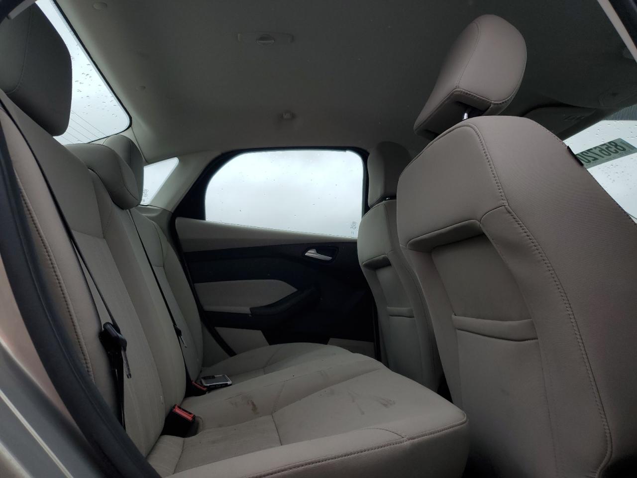 2015 Ford Focus Se VIN: 1FADP3F21FL247208 Lot: 85672075