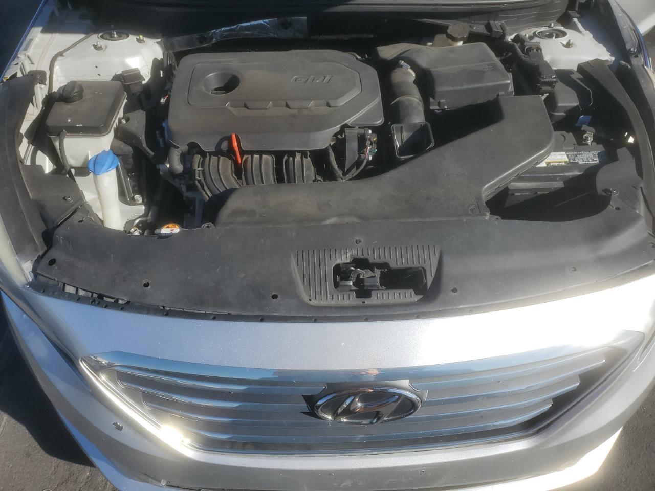 2015 Hyundai Sonata Se VIN: 5NPE24AF2FH165215 Lot: 85903595