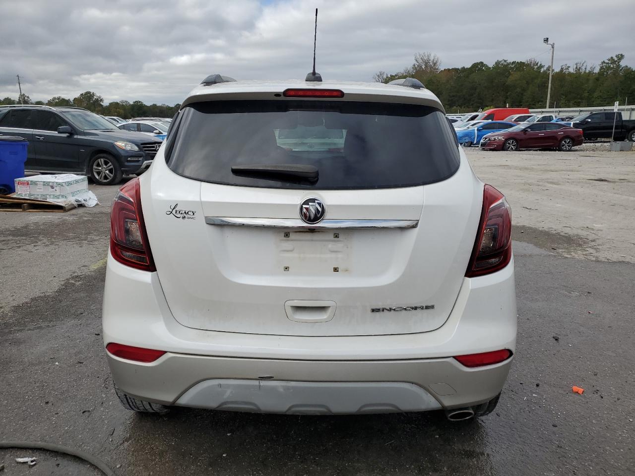 2020 Buick Encore Preferred VIN: KL4CJASB8LB020398 Lot: 90472205