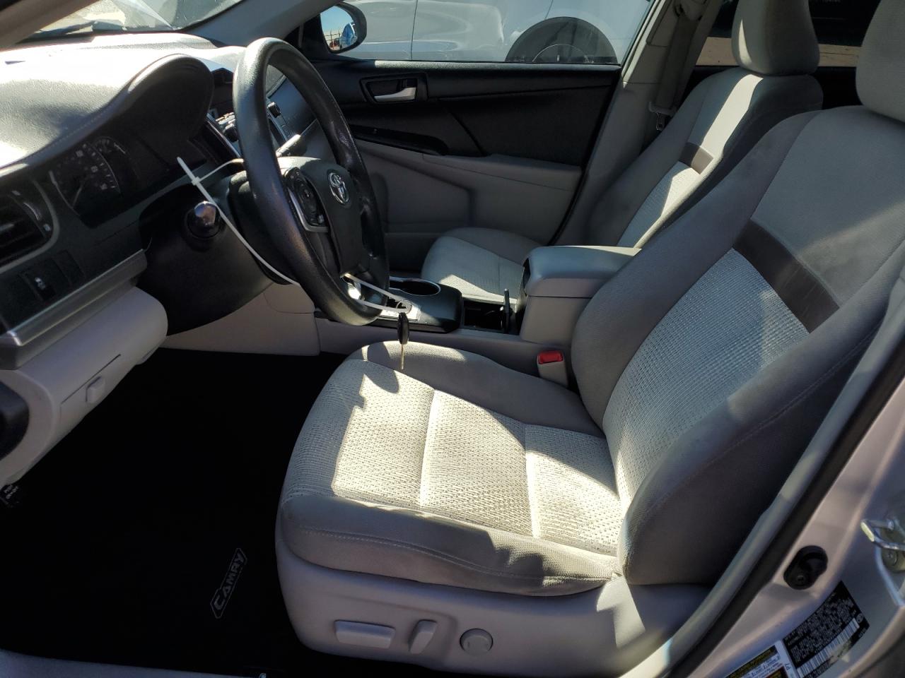 2014 Toyota Camry L VIN: 4T4BF1FK9ER344093 Lot: 85697825