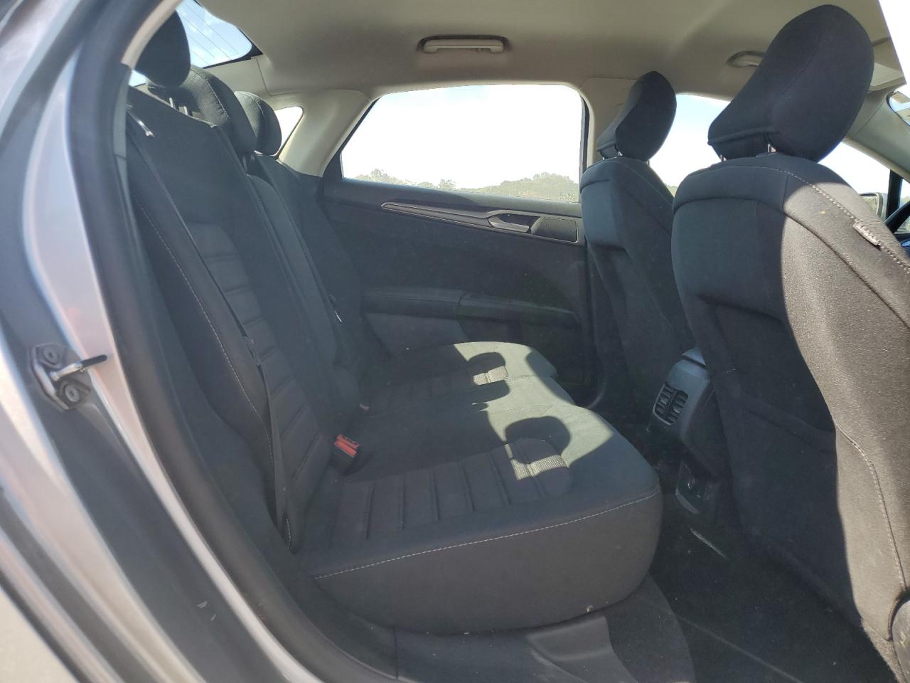 2020 Ford Fusion Se VIN: 3FA6P0HD7LR144927 Lot: 82428145