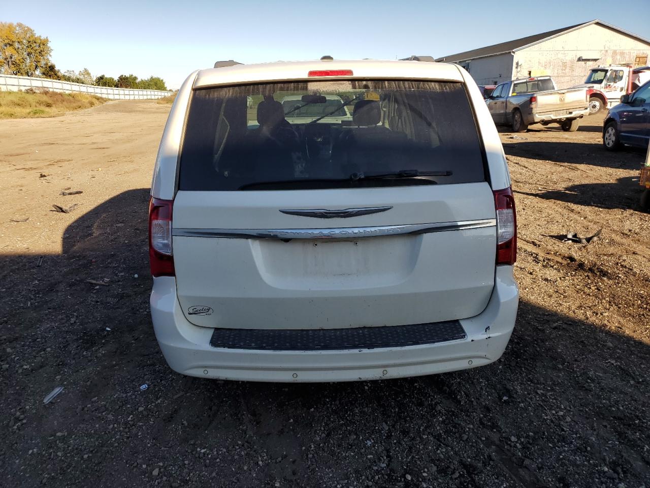 2011 Chrysler Town & Country Touring L VIN: 2A4RR8DG3BR745718 Lot: 86068615