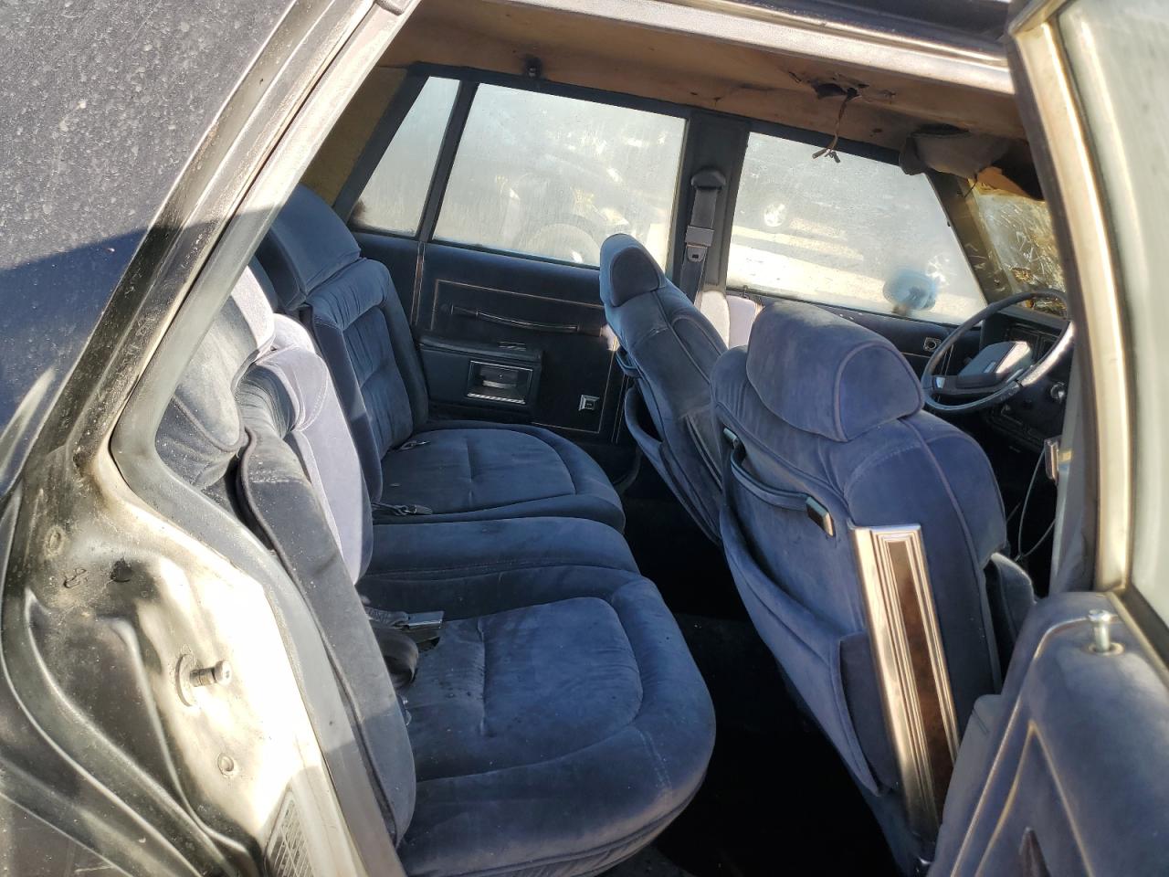 1984 Oldsmobile Delta 88 Royale Brougham Ls VIN: 1G3AV69Y7E9733635 Lot: 82743835