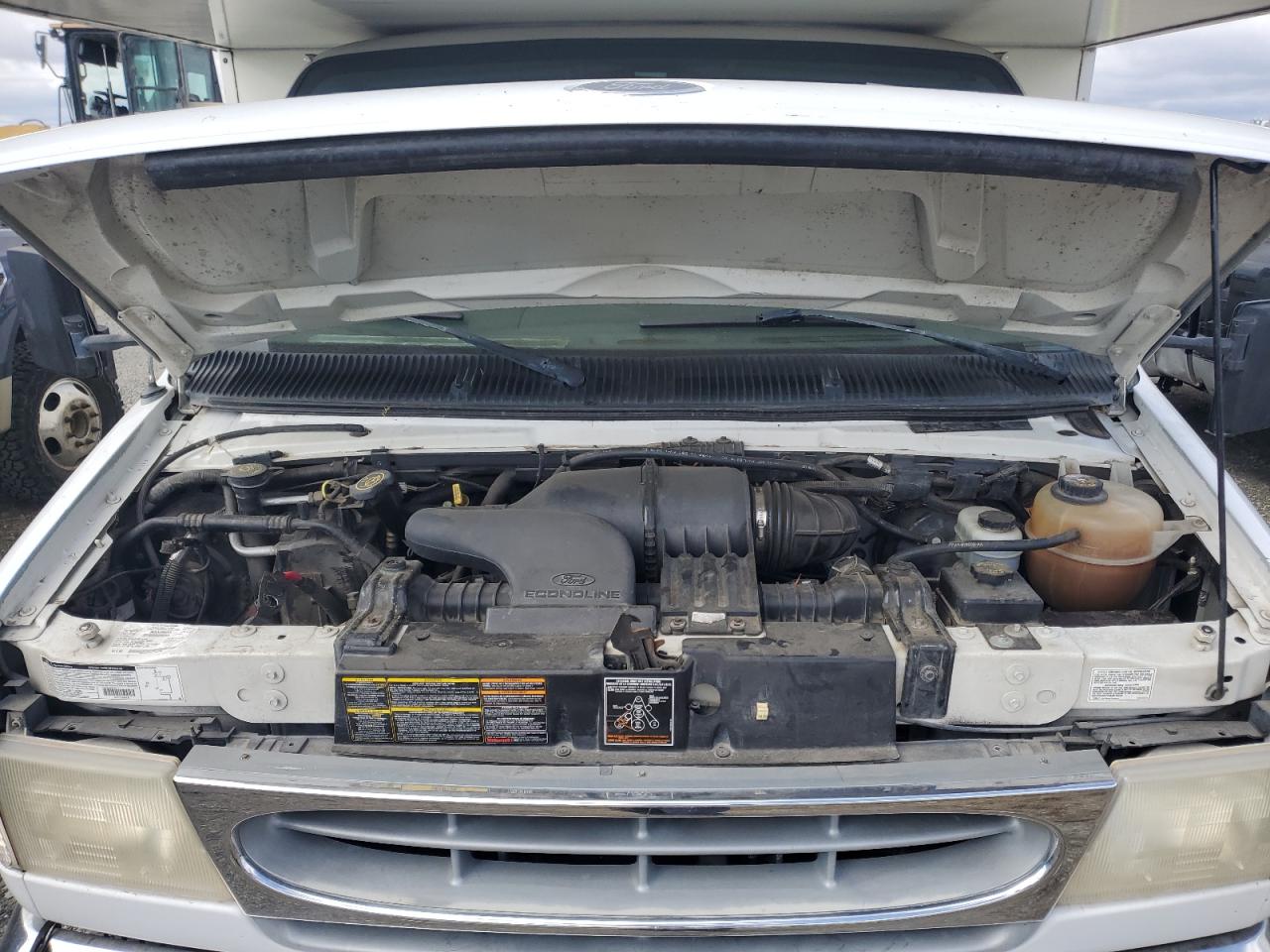 2000 Fleetwood Jamboree - Rv VIN: 1FDWE35S8YHB48090 Lot: 86183585