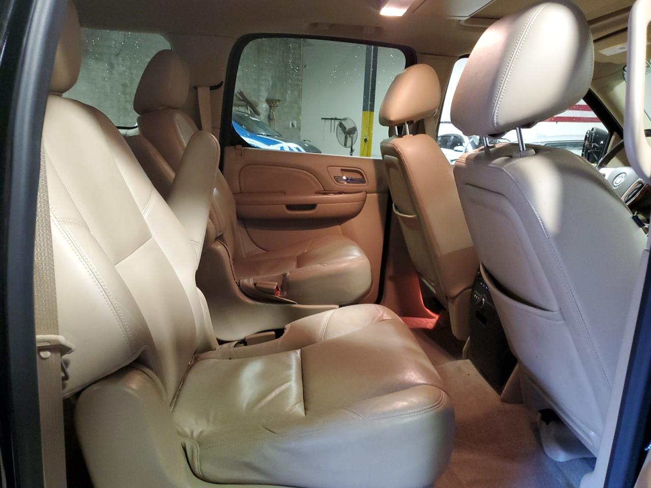 2012 Cadillac Escalade Esv Luxury VIN: 1GYS4HEF1CR303355 Lot: 89436115